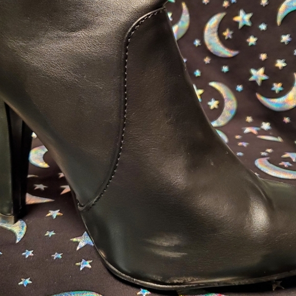 Shoedazzle Gemini Cone Heel Bootie - Picture 3 of 6